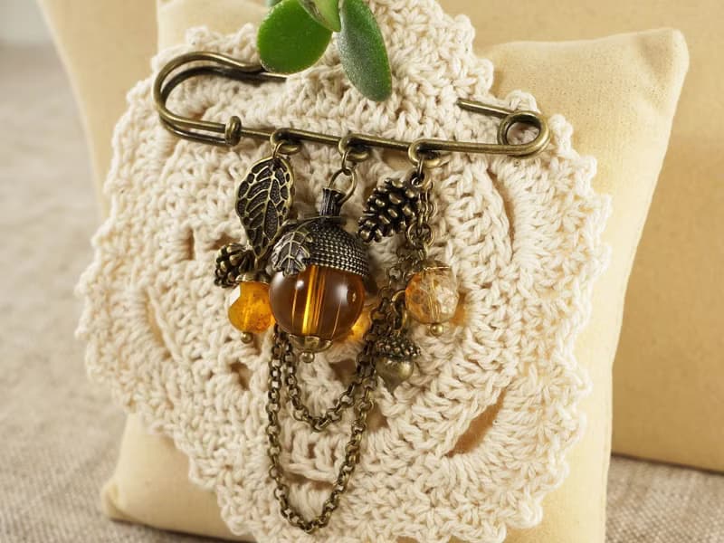 Bronze Yellow Glass Acorn Pine Cone Leaf Forest Woodland Brooch Pin Jewelry Gift