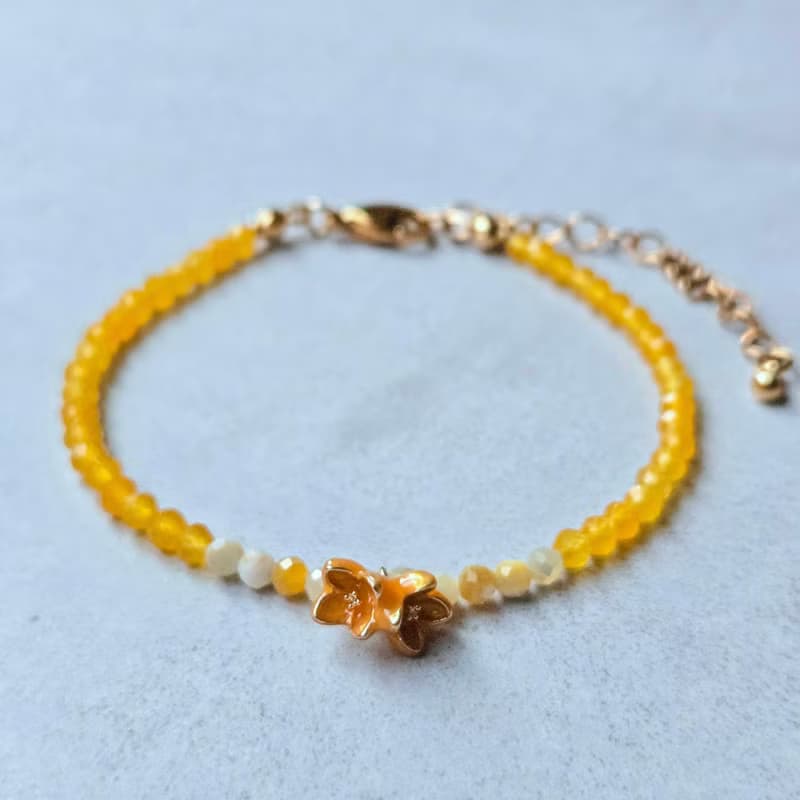 【日本製】金木犀モチーフ ブレスレット – イエローカルセドニー　グロシュラーガーネット