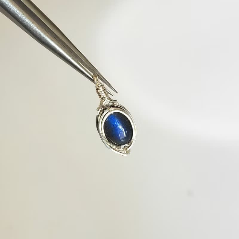 拉長石吊墜 黑色拉長石項鍊 純銀手工藍光拉長石鎖骨鏈