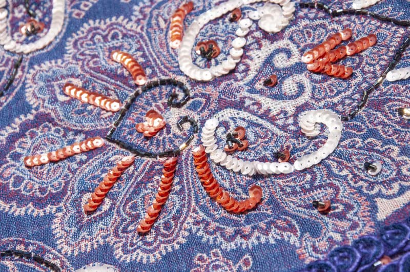 水煮羊毛披肩/針織圍巾/刺繡圍巾/羊絨披巾/喀什米爾Cashmere-花
