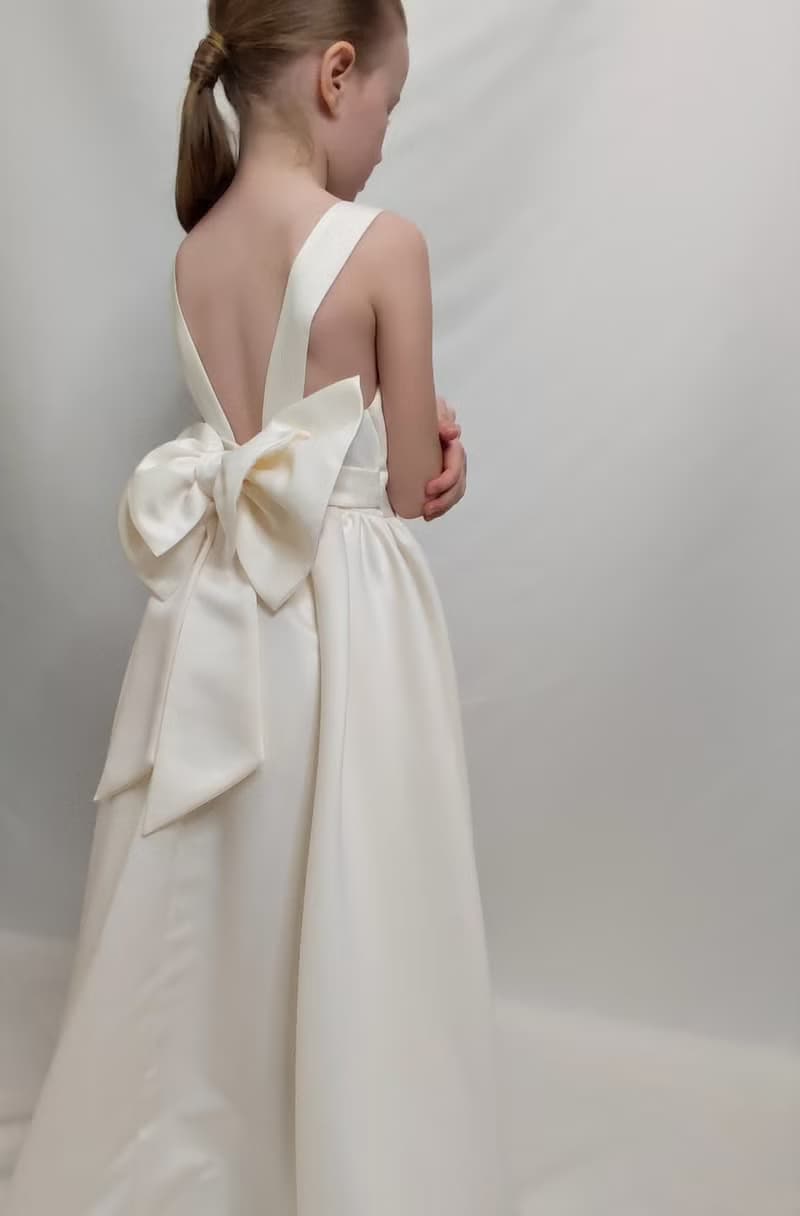 適合女孩參加婚禮 生日的時尚花朵禮服