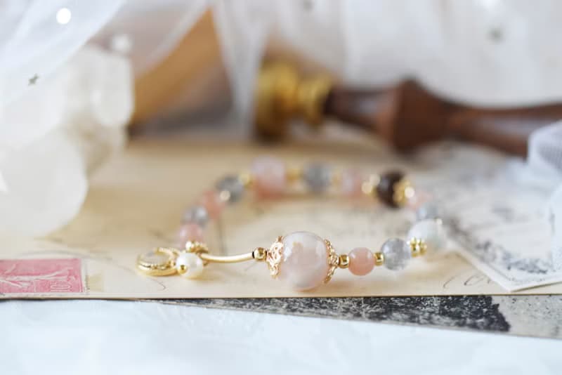 憶念。櫻花瑪瑙 拉長石 彼得石 橙月亮石 珍珠 天然石 水晶手鍊