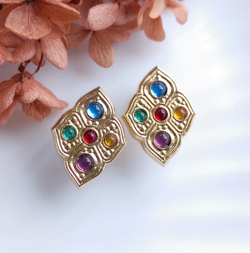 Vintage Jewelry 西洋古董飾品  典雅 多色 貼耳 針式耳環