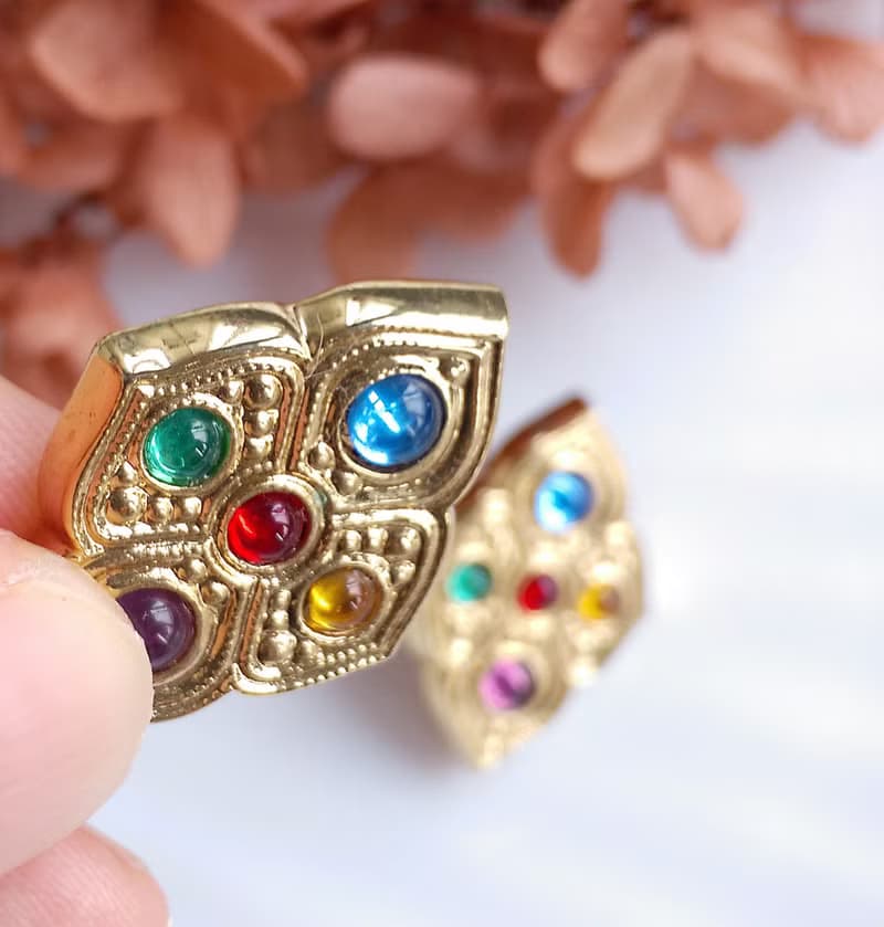 Vintage Jewelry 西洋古董飾品  典雅 多色 貼耳 針式耳環