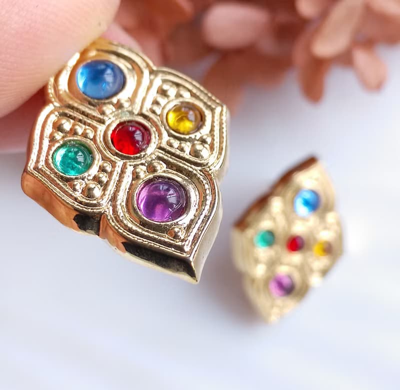 Vintage Jewelry 西洋古董飾品  典雅 多色 貼耳 針式耳環