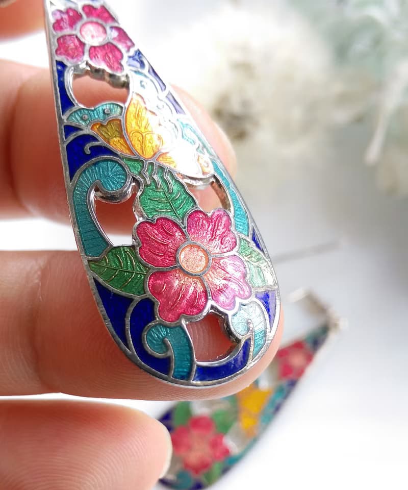 Vintage Jewelry 西洋古董飾品 景泰藍 彩花蝶藍底 耳勾 針式耳環