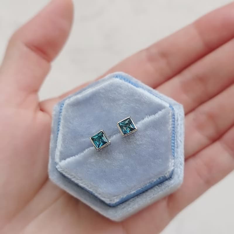 限量現貨 - 天然拓帕石 深孔雀藍 方形 純 18K 白金耳環 0.766 ct
