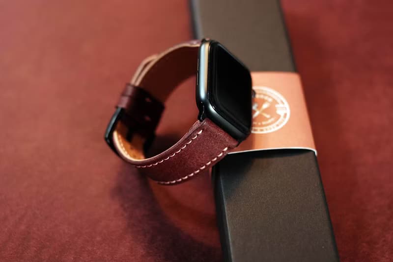 【歡慶週年慶】Pueblo磨砂皮applewatch真皮手縫錶帶-酒紅色