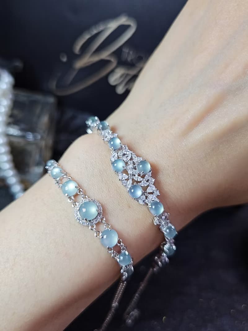 |貴氣|A貨翡翠冰玻綠大蛋面4.5mm純銀鍍18k豪鑲多顆手鏈