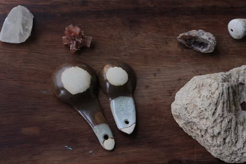 純手捏深咖啡色小鳥形象陶瓷湯匙/陶匙(1對)