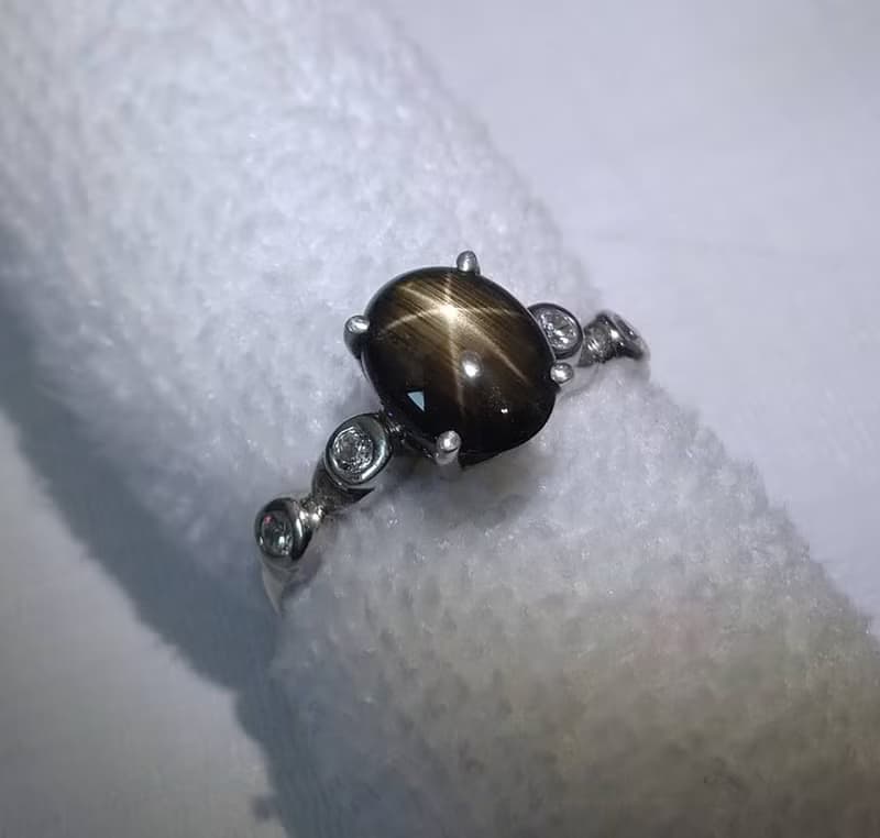 8 x 6 mm. Black Star Natural sapphier ring silver sterling size 7.0 free resize