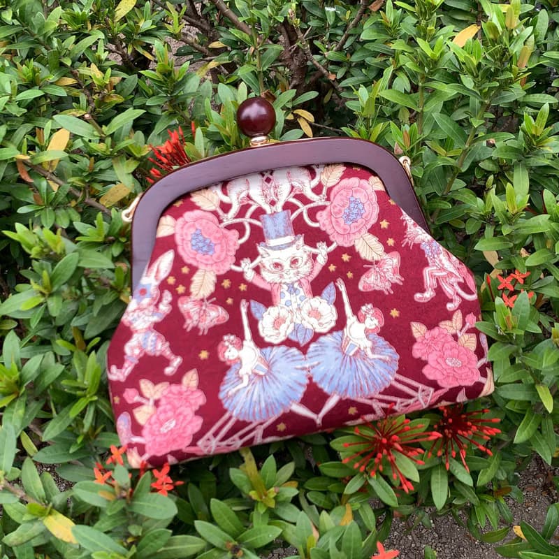馬戲貓咪木製口金包 斜背包 Girlskioku~*