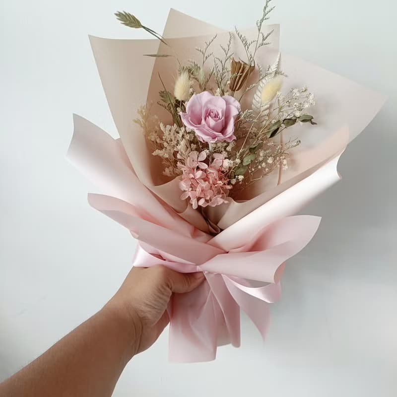 母親節禮物 永生玫瑰康乃馨花束 情人節生日畢業工商企業贈品課程