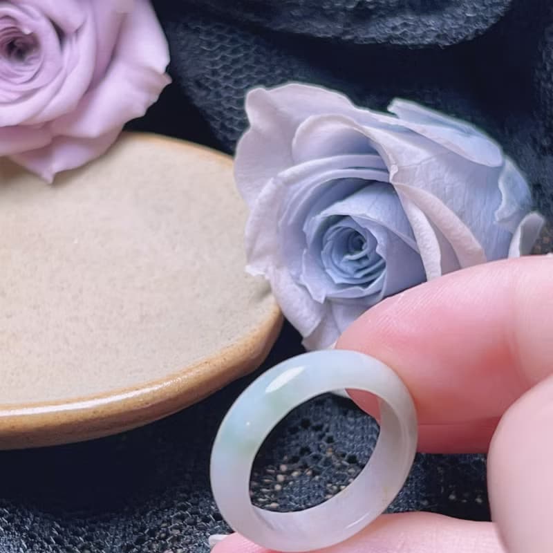 【求‧緣】冰種飄綠花翡翠戒圈 | 國際13圍 | 天然緬甸玉翡翠A貨