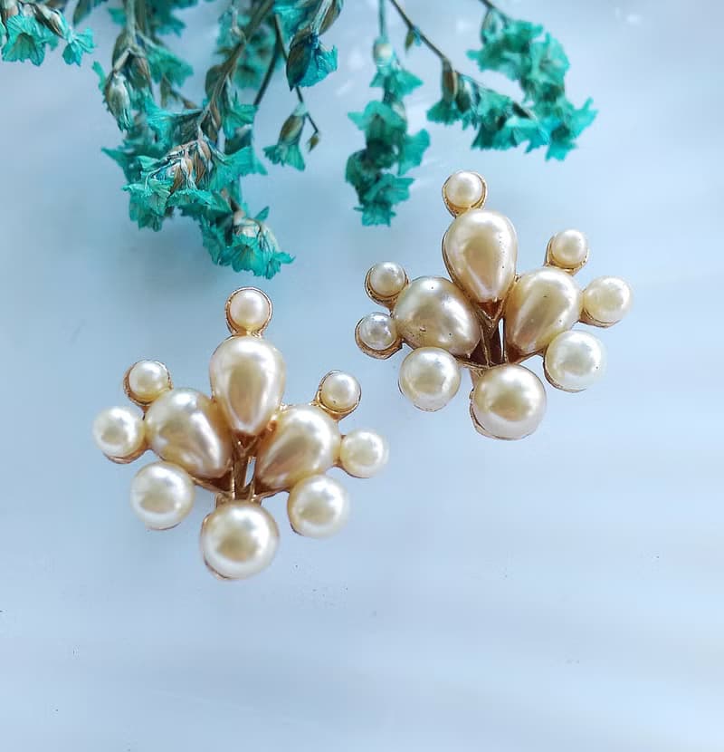Vintage Jewelry 西洋古董飾品 優雅仿珠 栓式耳環