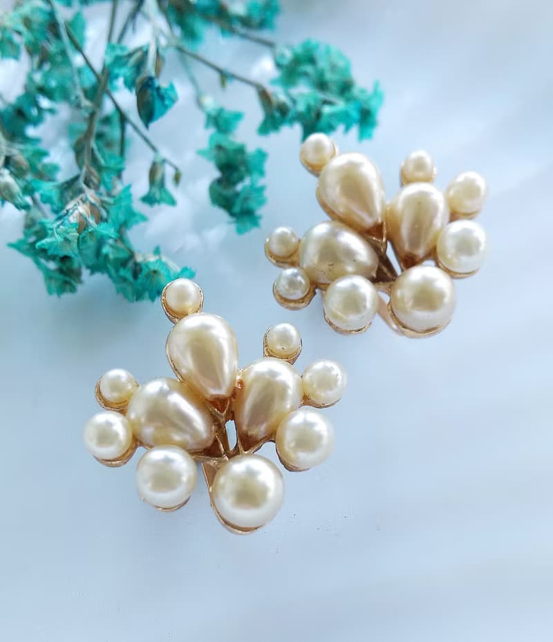 Vintage Jewelry 西洋古董飾品 優雅仿珠 栓式耳環