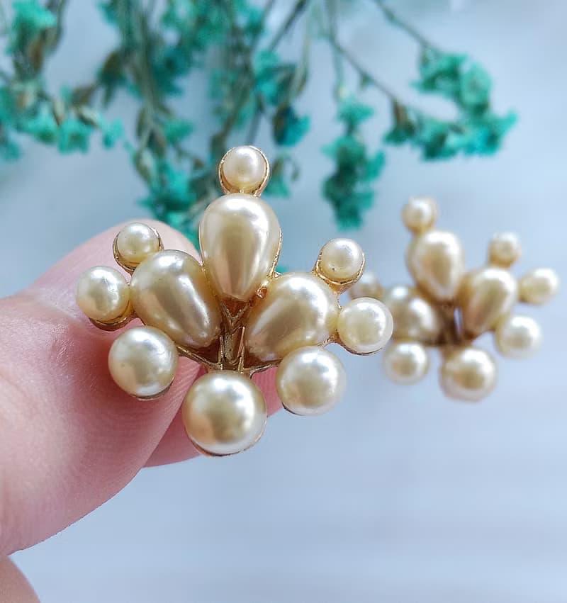 Vintage Jewelry 西洋古董飾品 優雅仿珠 栓式耳環