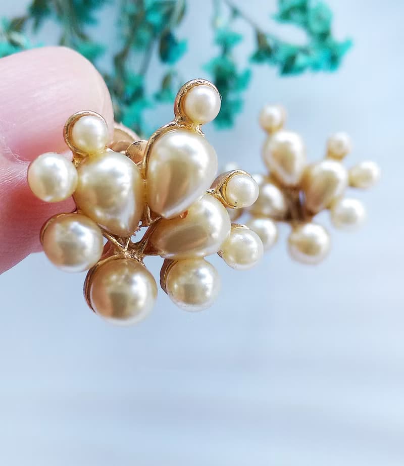 Vintage Jewelry 西洋古董飾品 優雅仿珠 栓式耳環