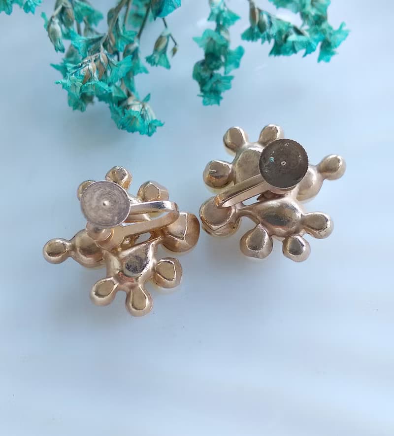 Vintage Jewelry 西洋古董飾品 優雅仿珠 栓式耳環