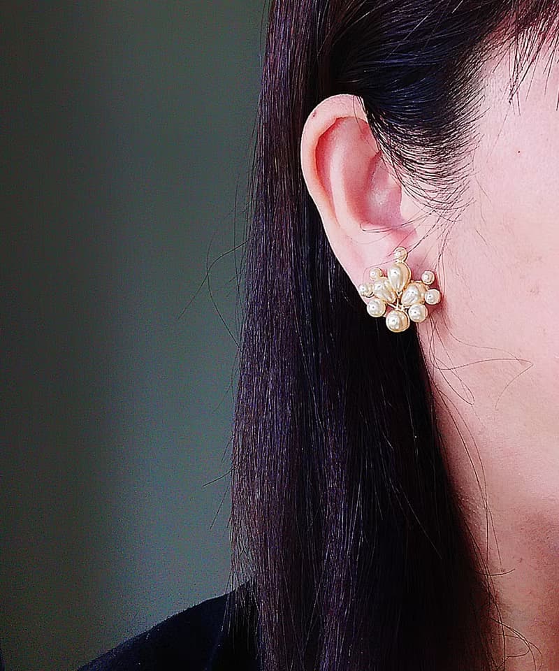 Vintage Jewelry 西洋古董飾品 優雅仿珠 栓式耳環