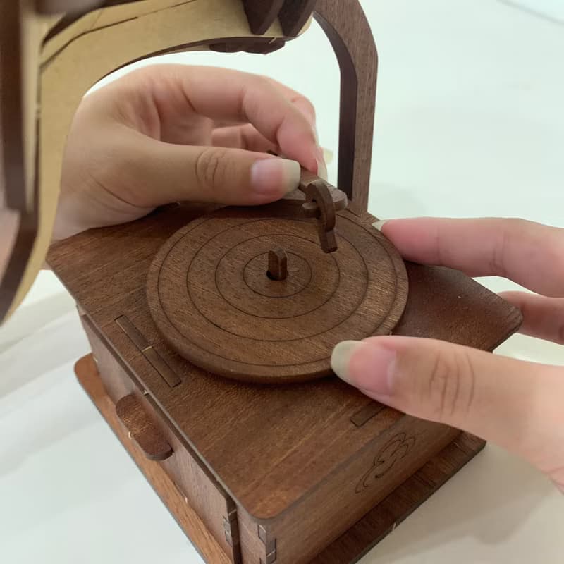 【手作DIY】留聲機 收納盒 組裝 木製擺飾 木質 質感情人節 畢業
