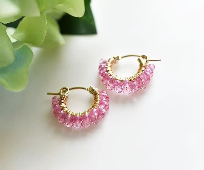 桜色のピアス ピンク色トパーズの2連フープピアス イヤリング可　11月誕生石