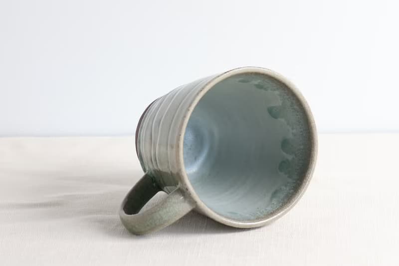 山脈綠灰馬克杯