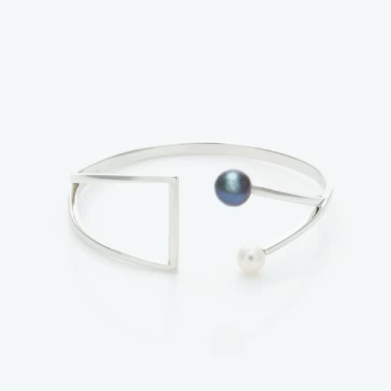 經典獨特 /  Reina cuff