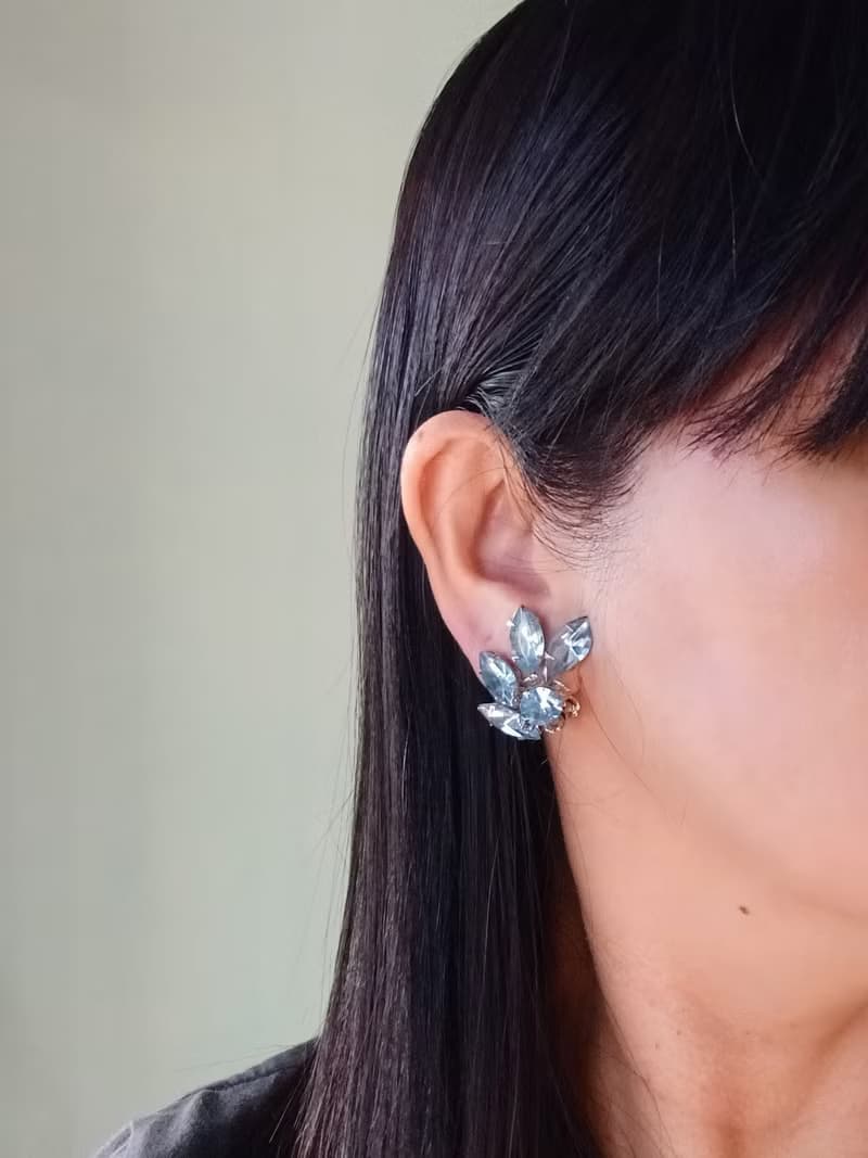 vintage jewelry 古董水藍萊茵石花瓣 夾式耳環