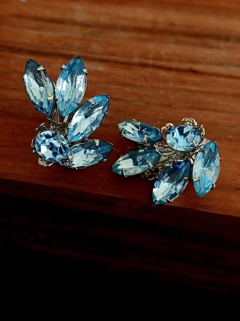 vintage jewelry 古董水藍萊茵石花瓣 夾式耳環