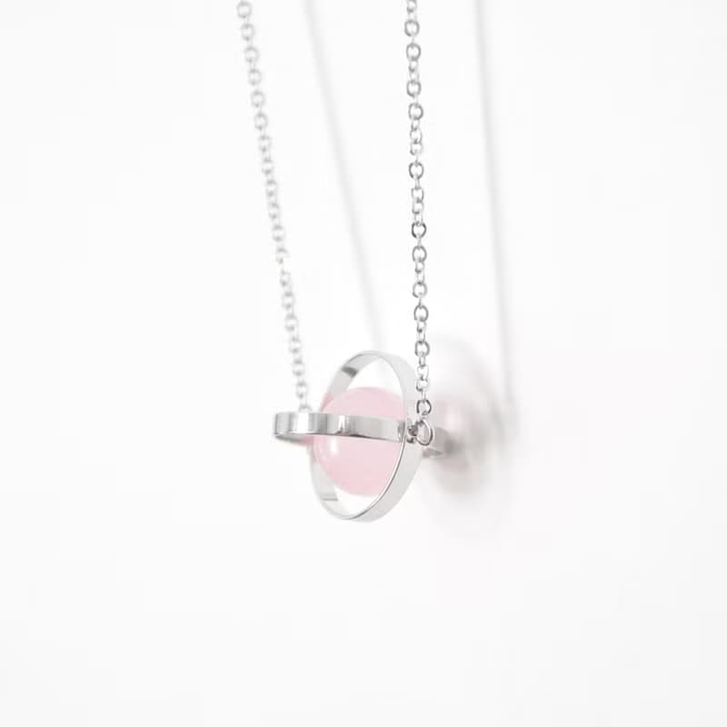 幸福星球。宇宙。銀環。粉玉髓。 項鍊 Blessed Planet。Galaxy。Sliver Ring。Pink Chalcedony。Necklace