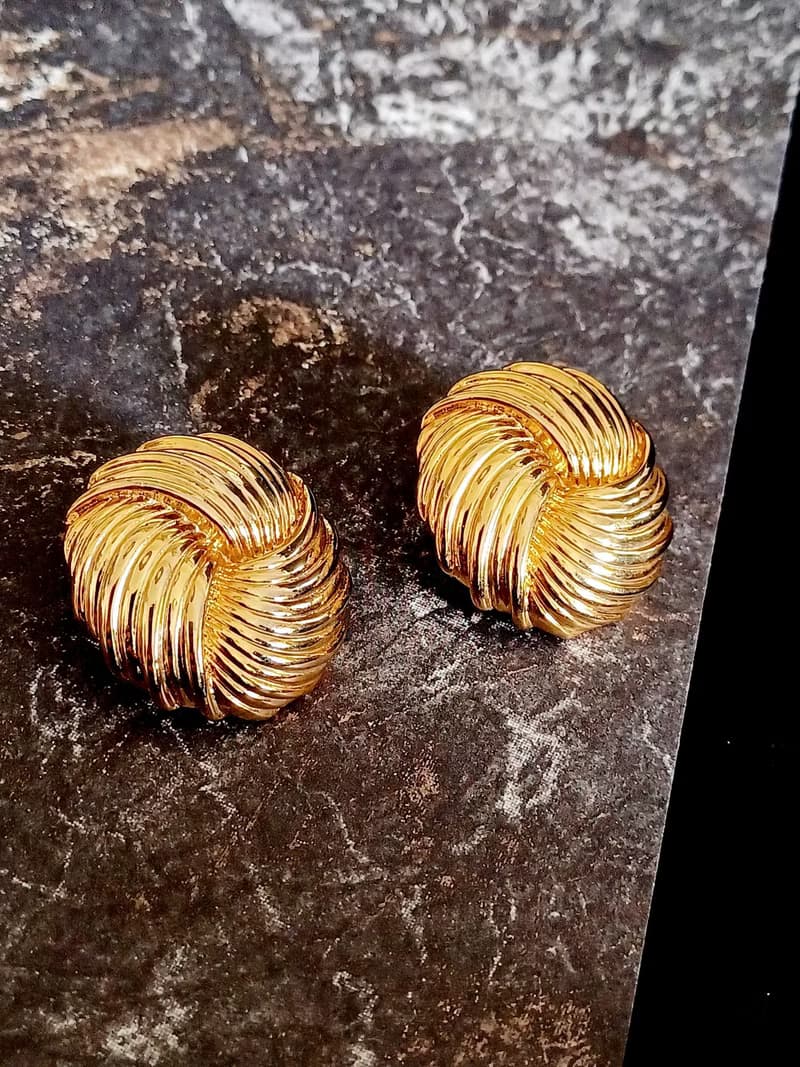 vintage jewelry  優雅亮金羽翼 夾式耳環