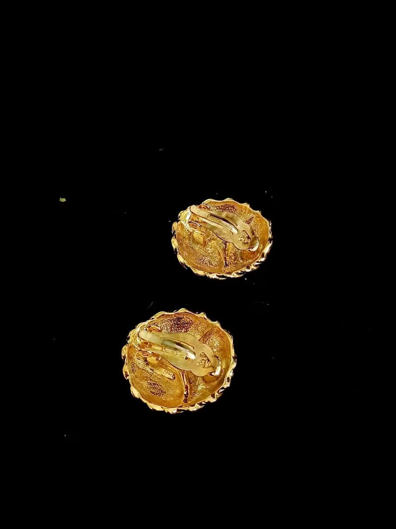 vintage jewelry  優雅亮金羽翼 夾式耳環