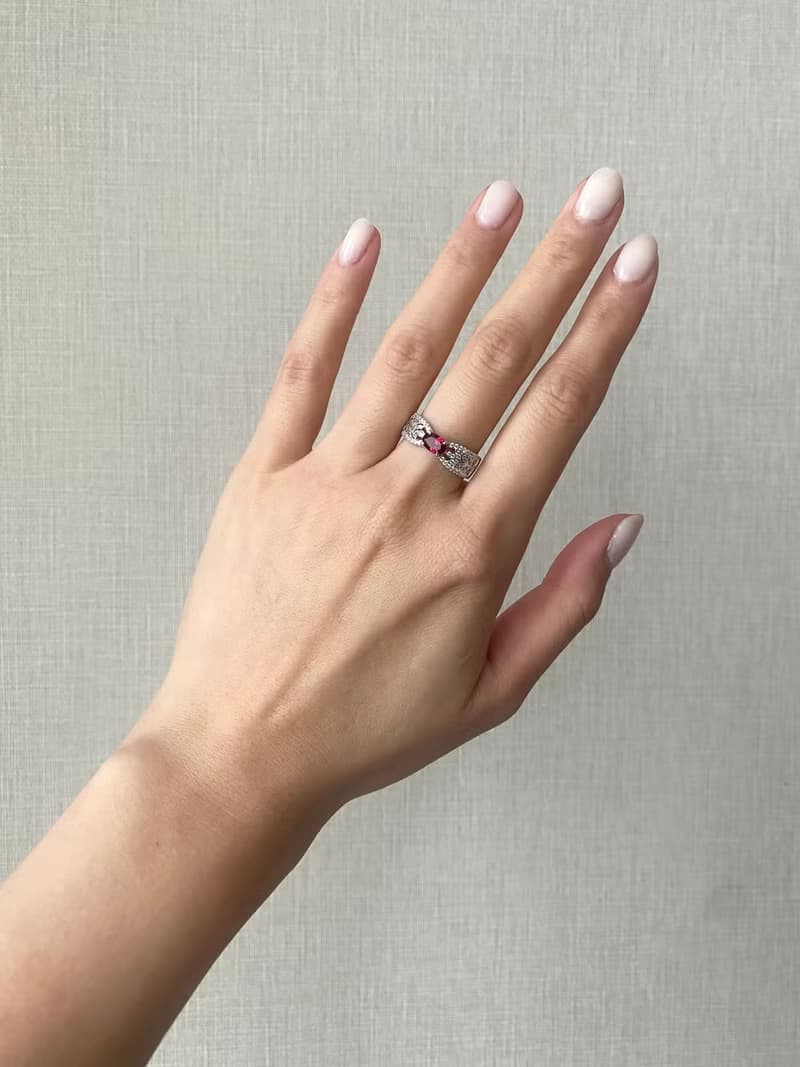 0.50ct Oval Ruby 戒指/ 925純銀鍍18K白金/ 合成紅寶/ 方晶鋯石