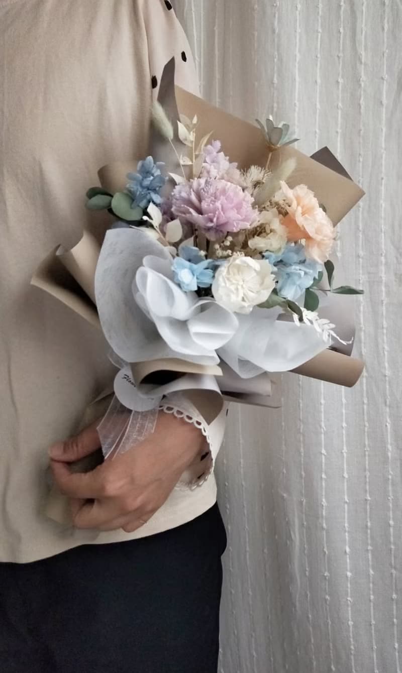 畢業禮物-永生康乃馨花束  不凋花畢業 老師禮物