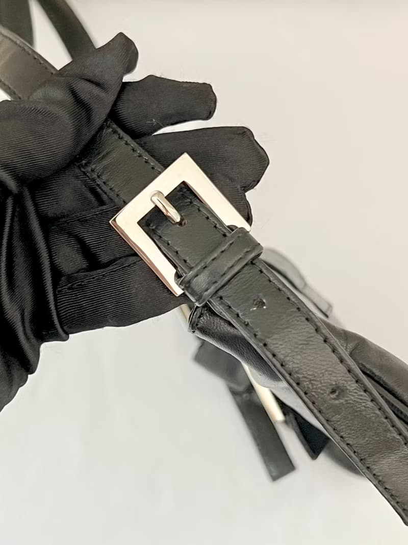 Fendi黑色皮革稀少銀綠色扣單肩斜側揹法棍包手袋 日出中古二手