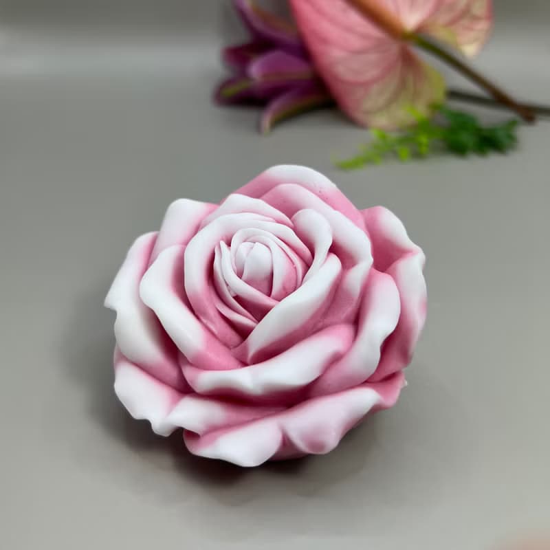 【多入優惠】 嬌俏玫瑰花 香氛手工皂 小蒼蘭香
