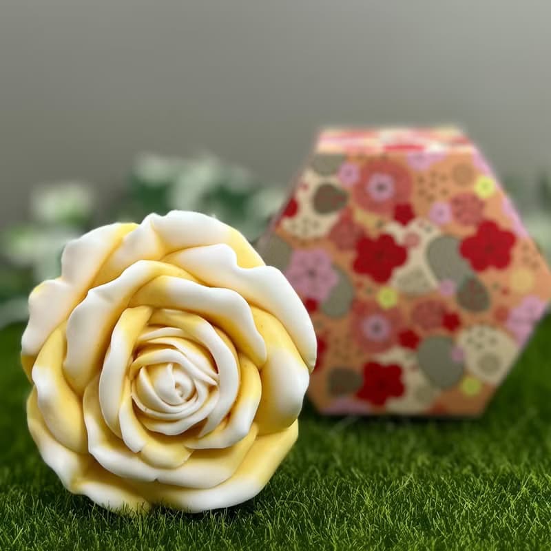 【多入優惠】 嬌俏玫瑰花 香氛手工皂 小蒼蘭香