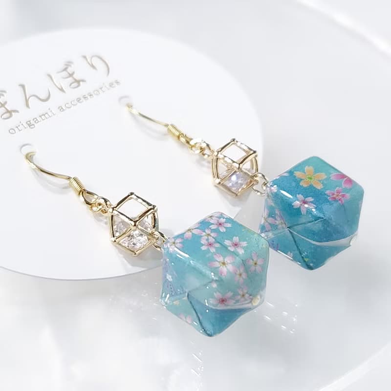紙風船　ピアス　イヤリング　和風　花柄　桜　折り紙　緑