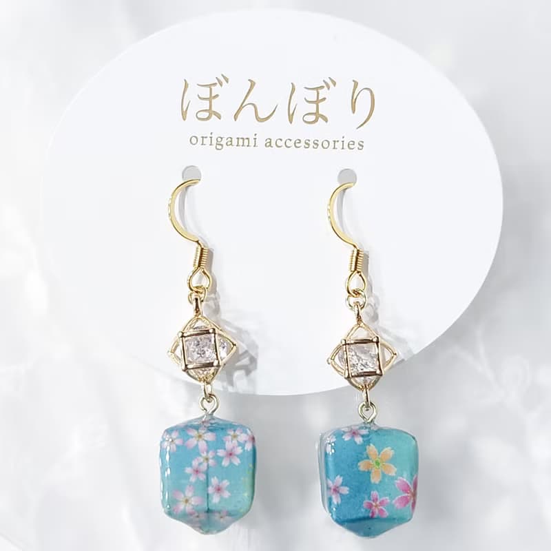 紙風船　ピアス　イヤリング　和風　花柄　桜　折り紙　緑