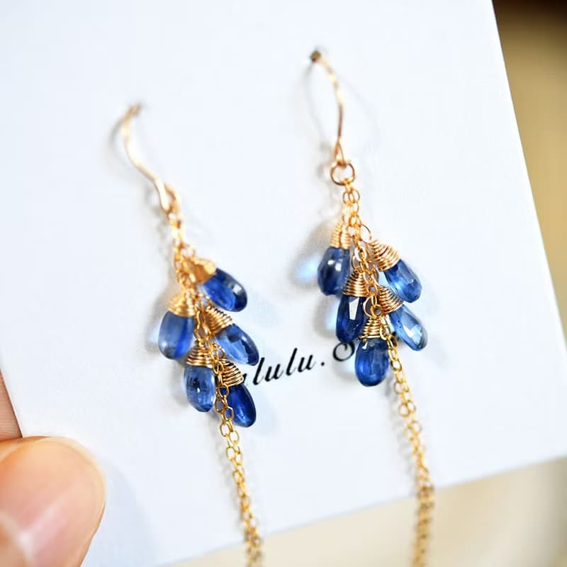 じゃらじゃらロングピアス カイヤナイト ピアス/イヤリング可　9月の誕生石