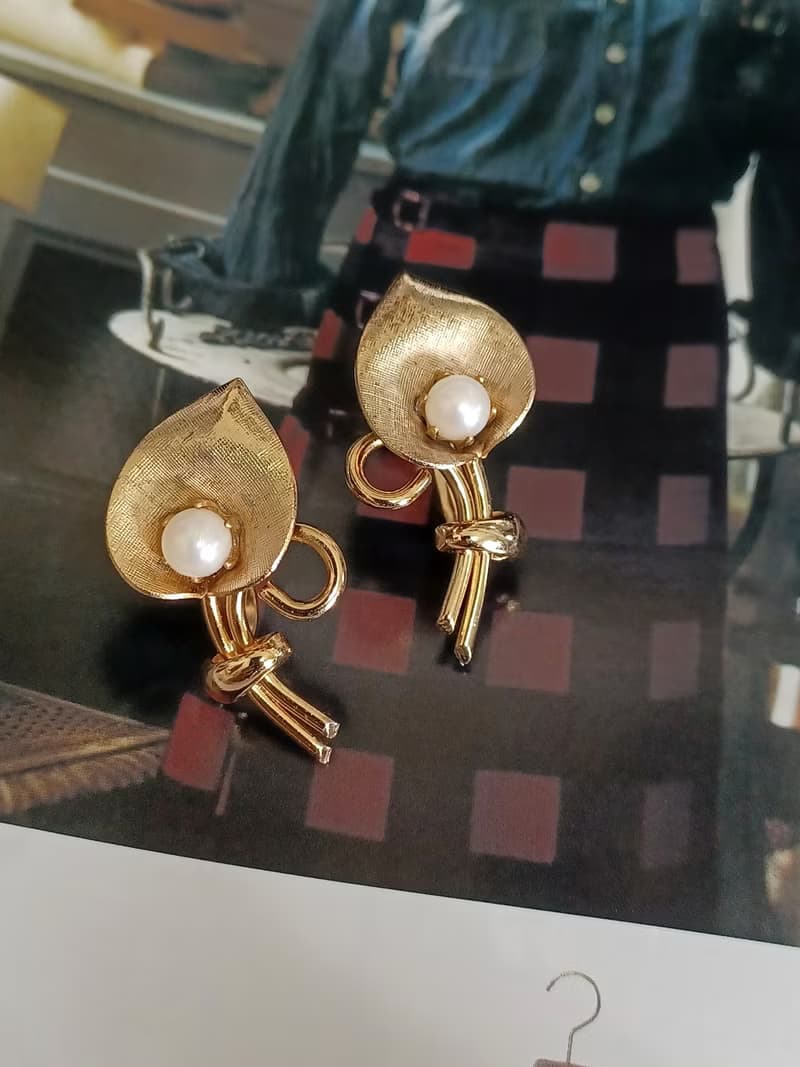 vintage jewelry  典雅立體珍珠海芋 夾式耳環