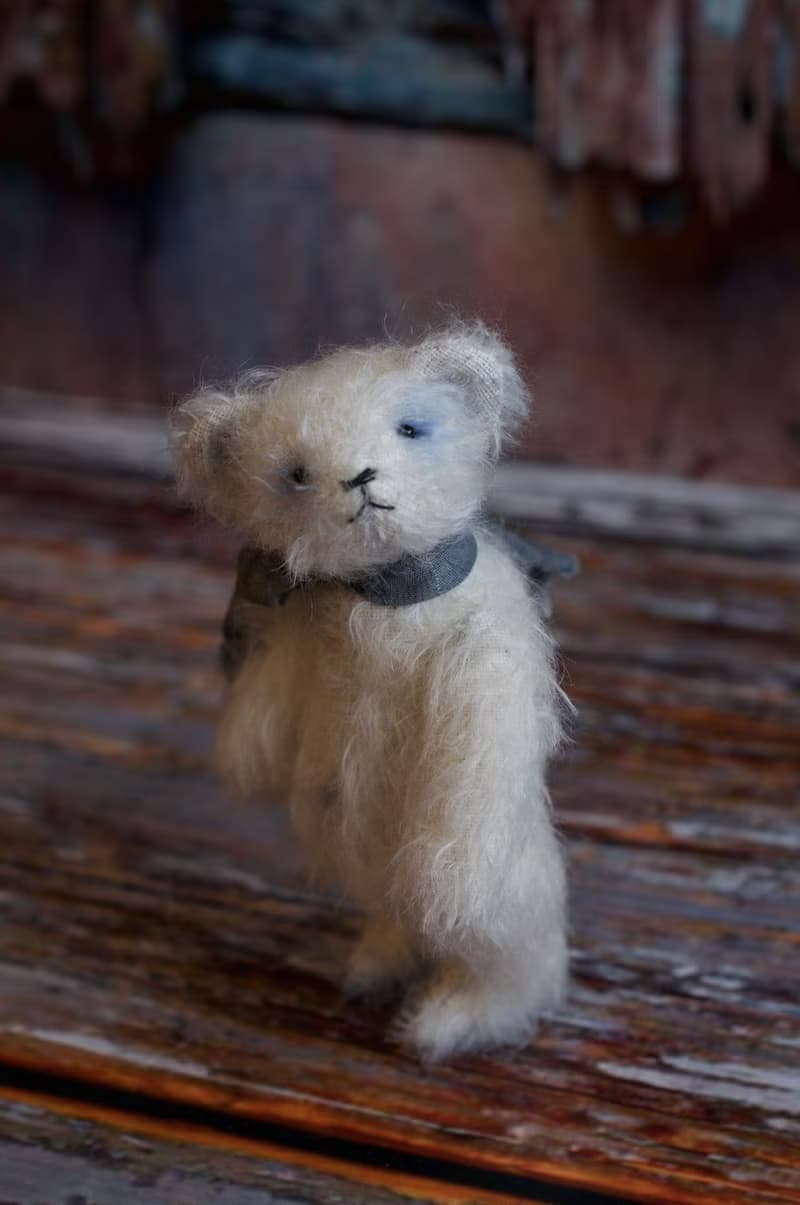 Little Polar Bear Umka created with whitesnow mohair
