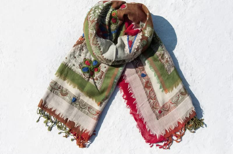 水煮羊毛披肩/針織圍巾/刺繡圍巾/羊絨披巾/喀什米爾Cashmere-花