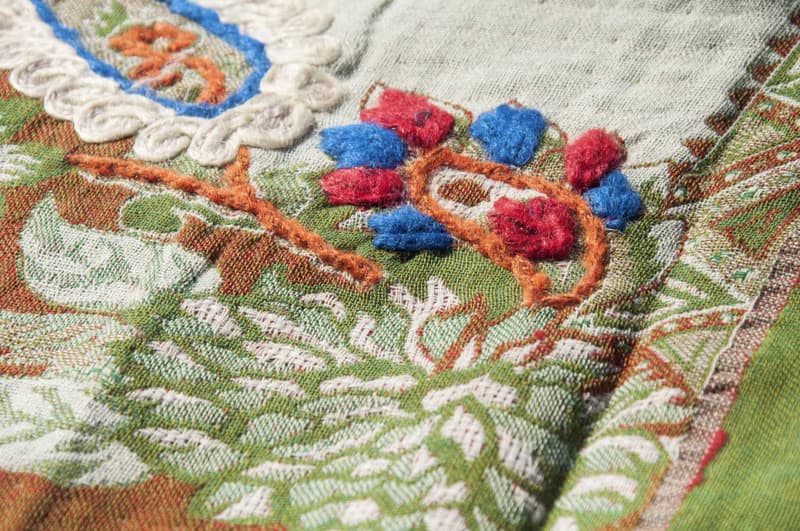 水煮羊毛披肩/針織圍巾/刺繡圍巾/羊絨披巾/喀什米爾Cashmere-花
