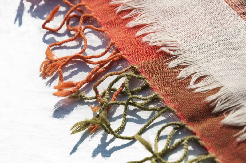 水煮羊毛披肩/針織圍巾/刺繡圍巾/羊絨披巾/喀什米爾Cashmere-花