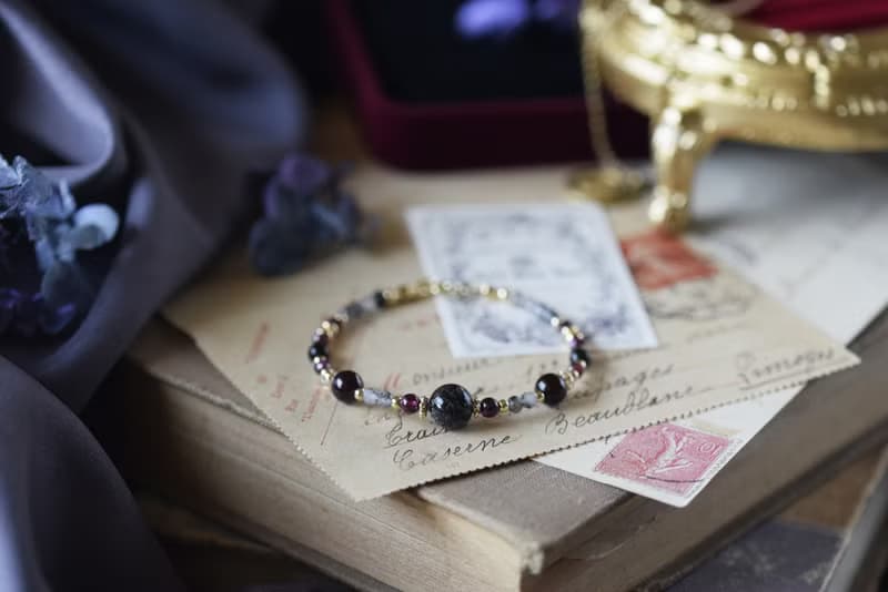 炯炯。黑髮晶 石榴石14KGP 天然石水晶 手鍊