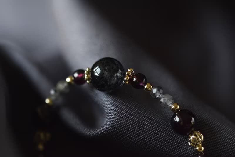 炯炯。黑髮晶 石榴石14KGP 天然石水晶 手鍊
