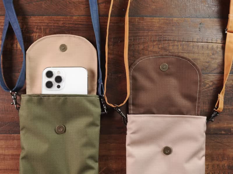 造型隨身包 旅行小包 手機包 - 沙丁魚貓