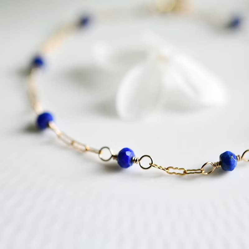 幸運と成功運UP、成功へ導く　ラピスラズリとデザインチェーンのブレスレット  12月誕生石